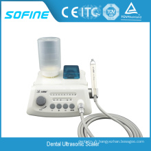 CE approuvé Piezo dentaire ultrasons scaler avec réservoir d&#39;eau pièce à main détachable